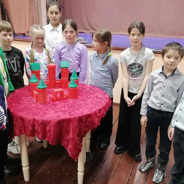 В рамках проекта «Культура для школьников» прошла познавательная программа «Архитектурные шедевры России»