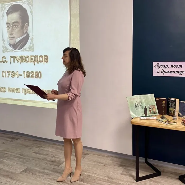 Гусар, поэт и драматург