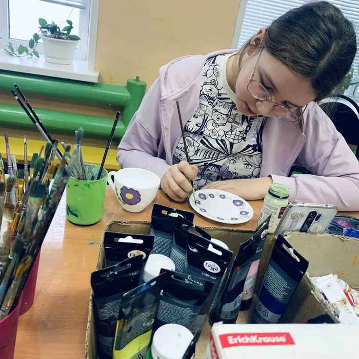 Мастер-класс росписи по керамике в Ивановском сельском доме культуры
