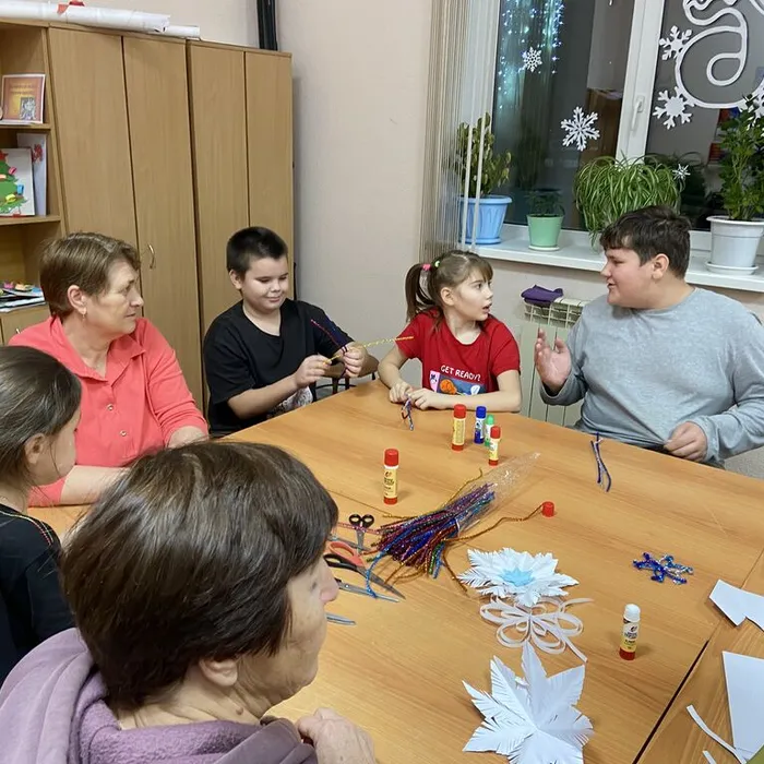 Мастер‑класс по изготовлению снежинок